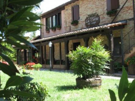 La Corte sul Lago